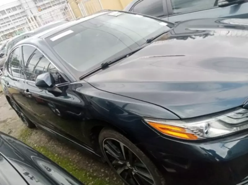 Toyota Camry   - 2019