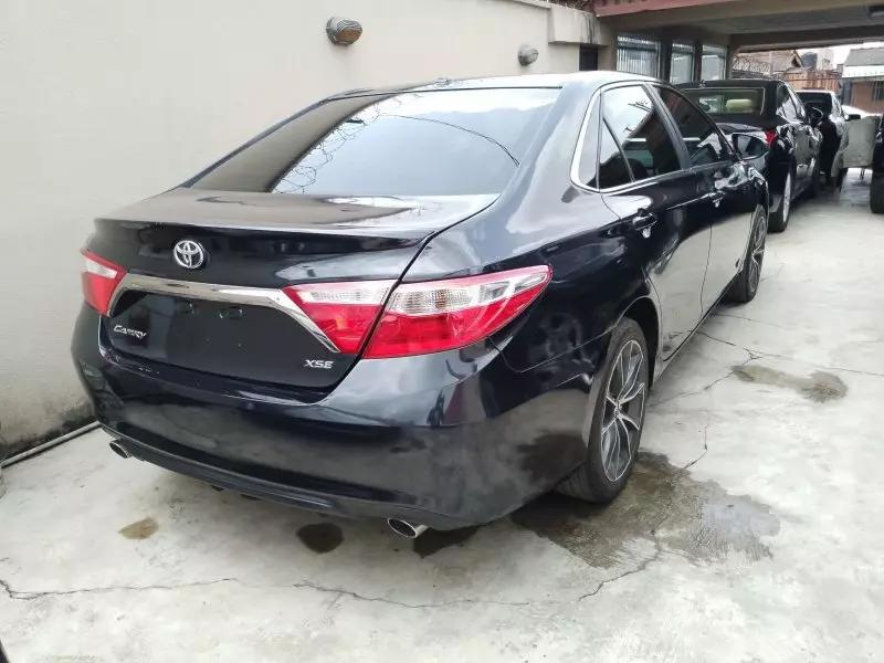 Toyota Camry   - 2015