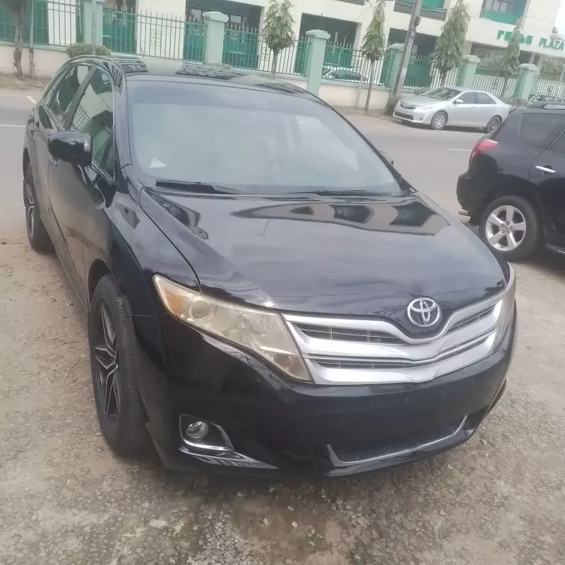 Toyota Venza   - 2011