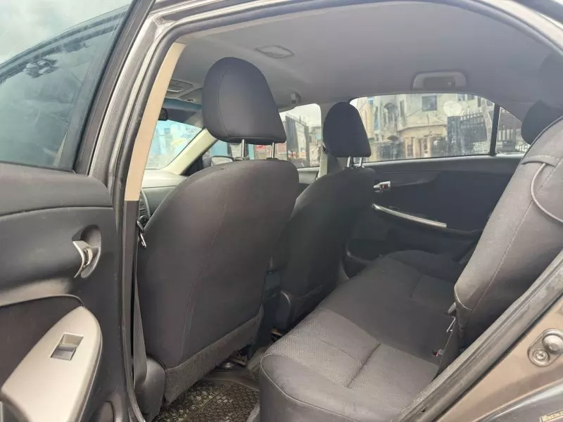 Toyota Corolla   - 2010