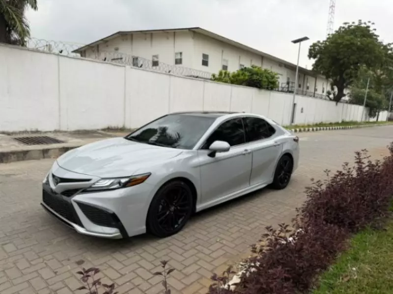 Toyota Camry - 2023
