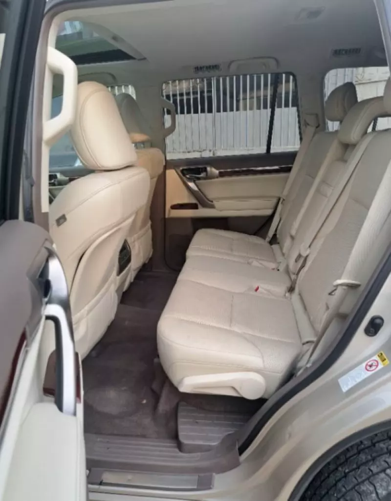 Lexus GX 460   - 2013