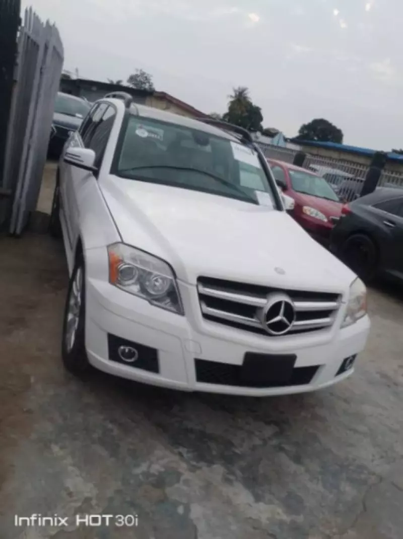 Mercedes-Benz GLK 350   - 2011