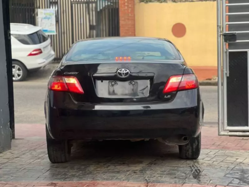 Toyota Camry   - 2014