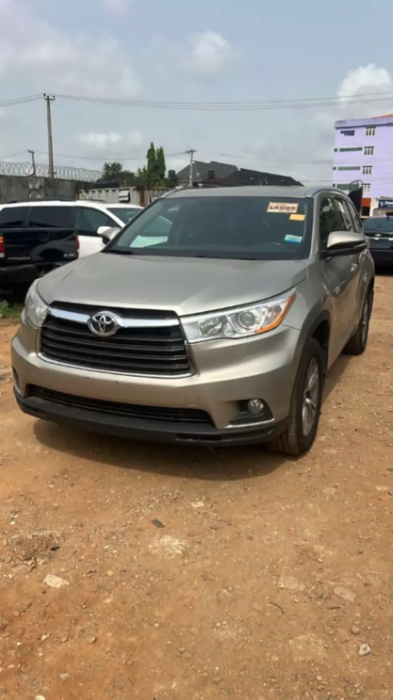 Toyota Highlander - 2014