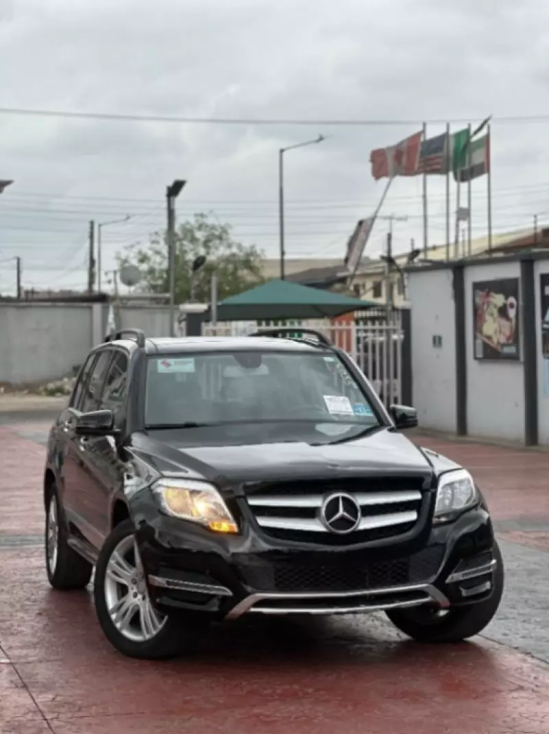 Mercedes-Benz GLK 350   - 2014