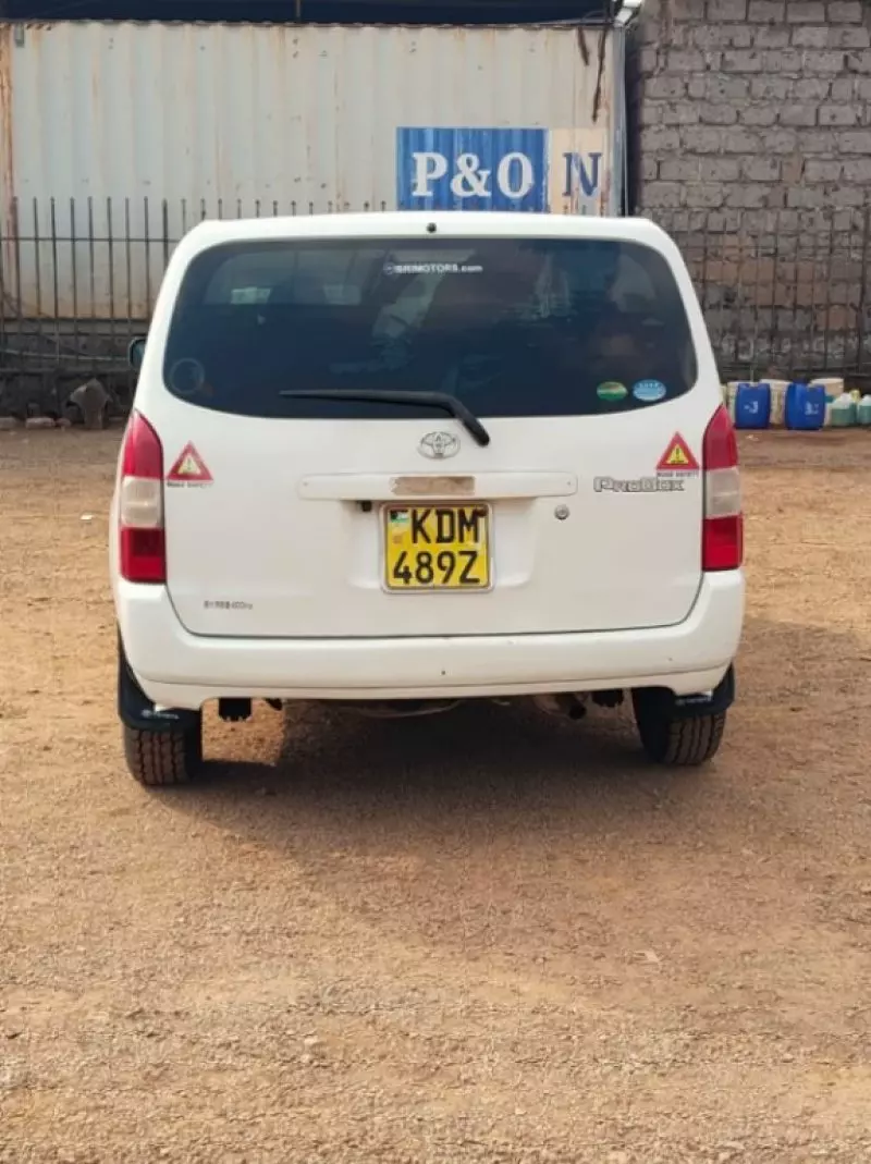 Toyota Probox    - 2015