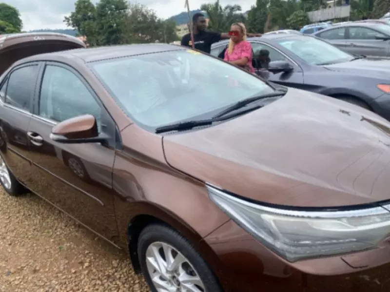 Toyota Corolla   - 2013
