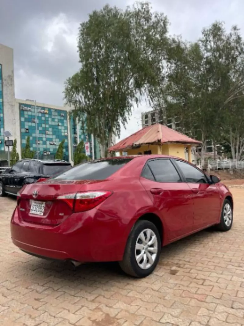 Toyota corolla   - 2015
