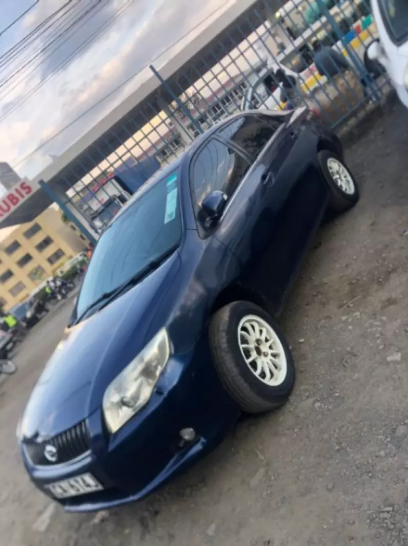 Toyota Axio    - 2009
