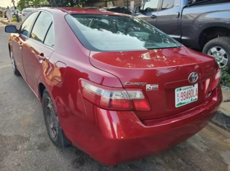Toyota Camry   - 2007