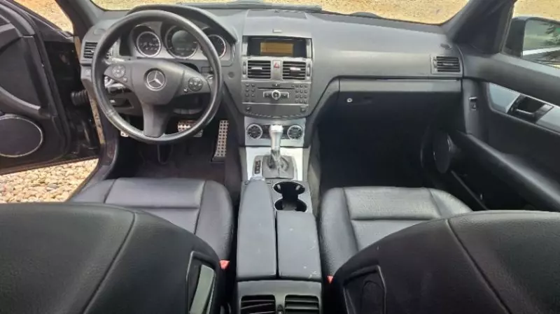 Mercedes-Benz C 300   - 2011