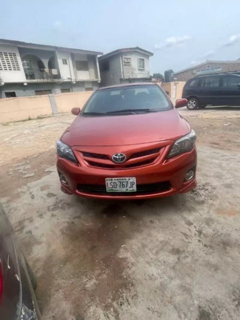 Toyota Corolla Sport   - 2013