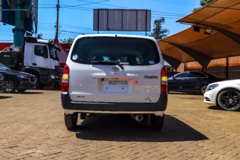 Toyota Succeed    - 2019