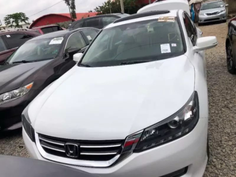 Honda Accord   - 2015