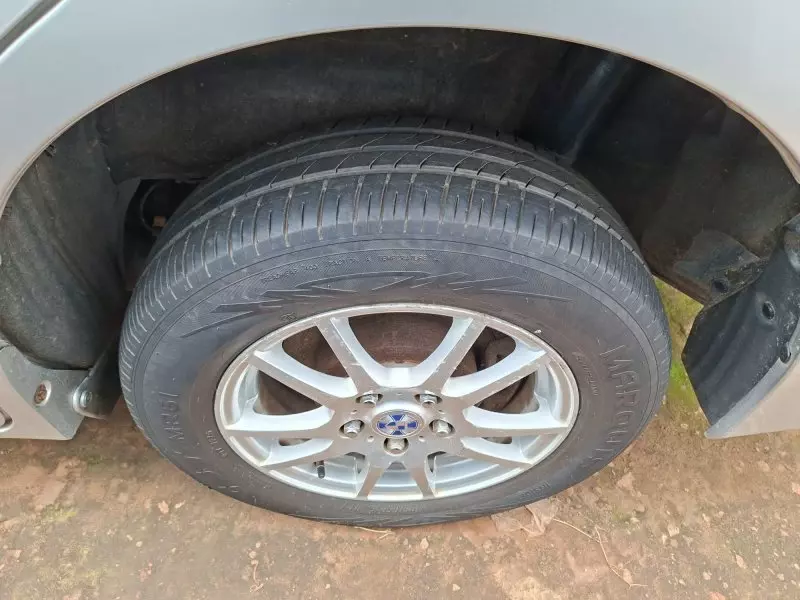 Toyota Noah   - 2014