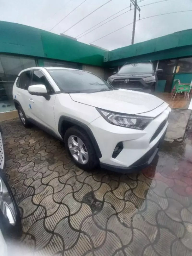 Toyota RAV4   - 2020