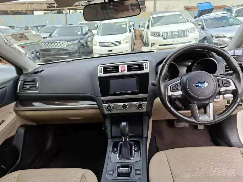 Subaru Outback   - 2015
