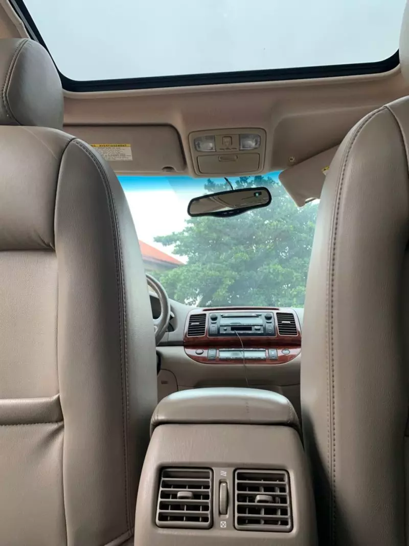 Toyota Camry   - 2003
