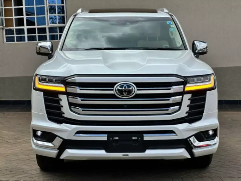 Toyota LAND CRUISER 300 LC300   - 2023