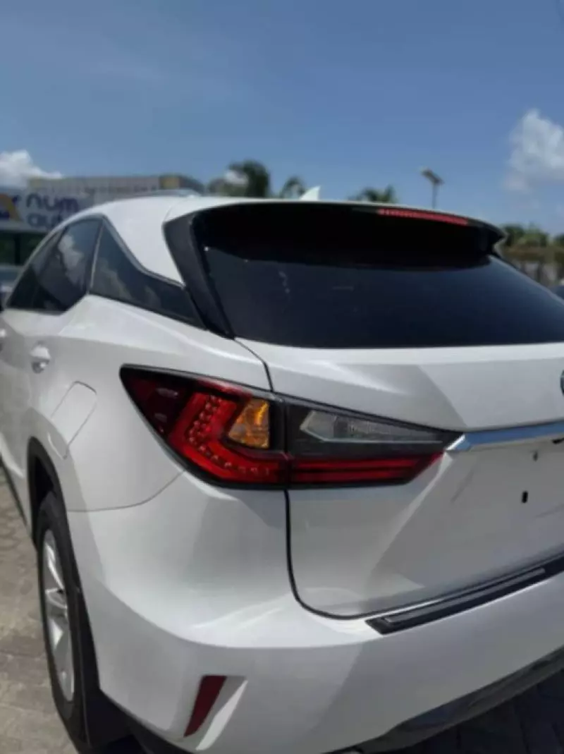 Lexus RX 350   - 2010