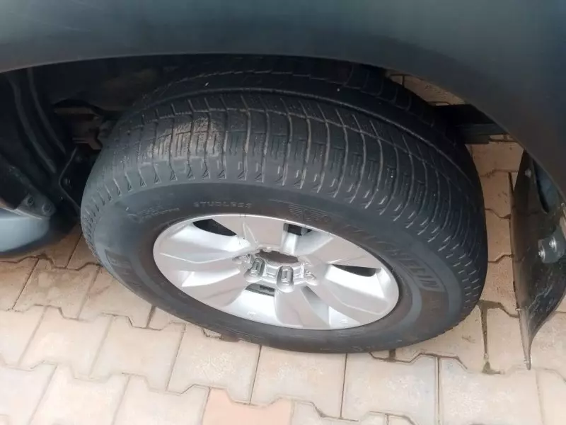 Toyota Hilux   - 2019