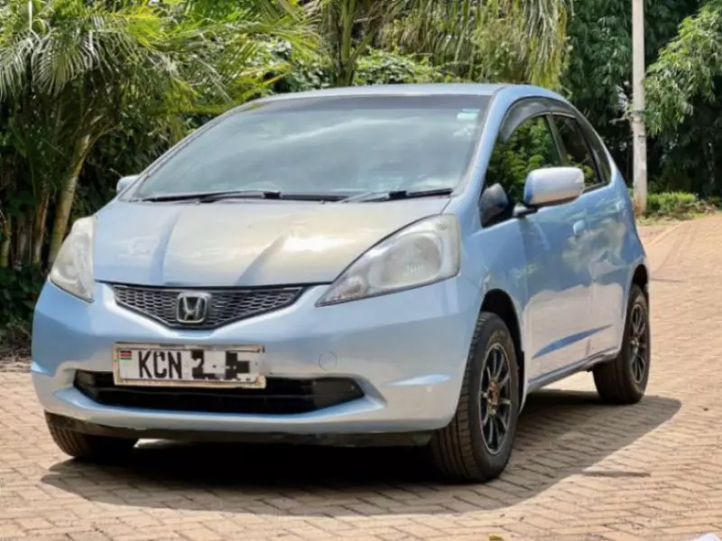 Honda Fit   - 2012