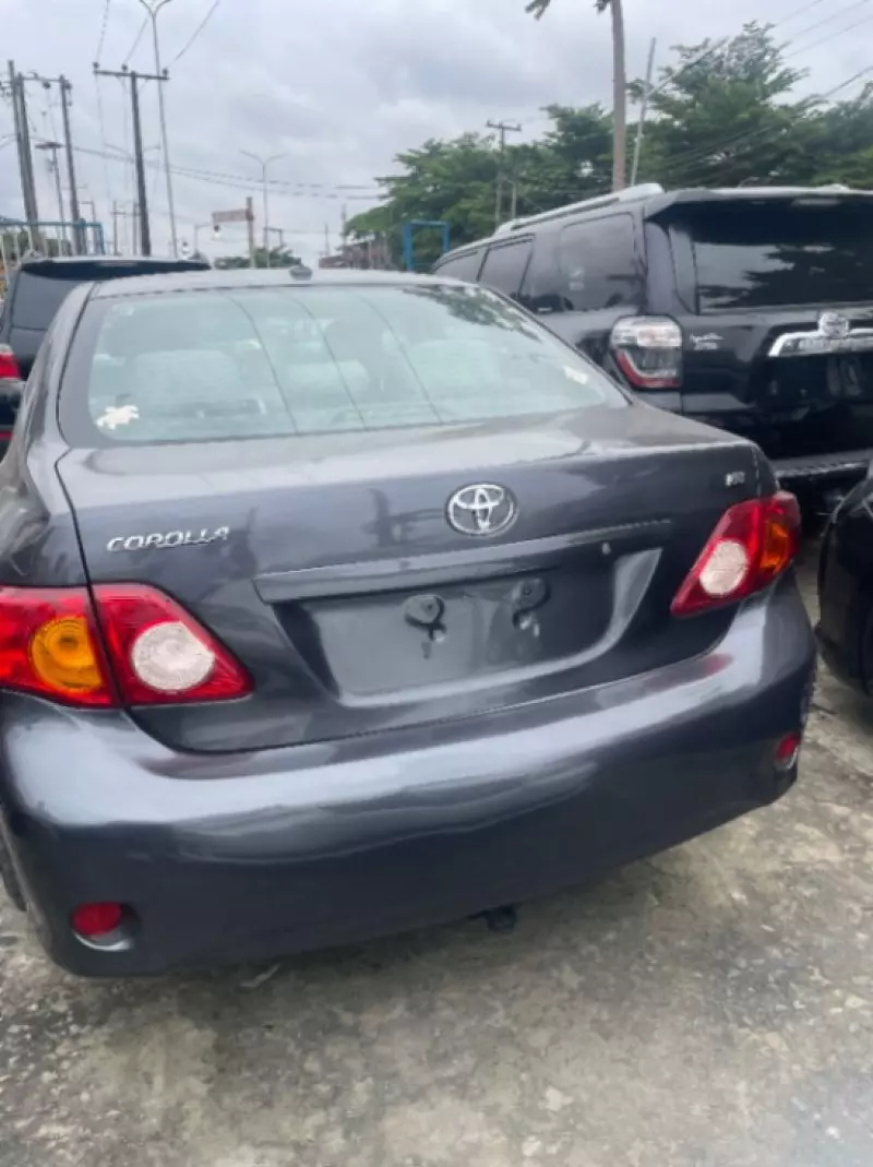 Toyota Corolla - 2009