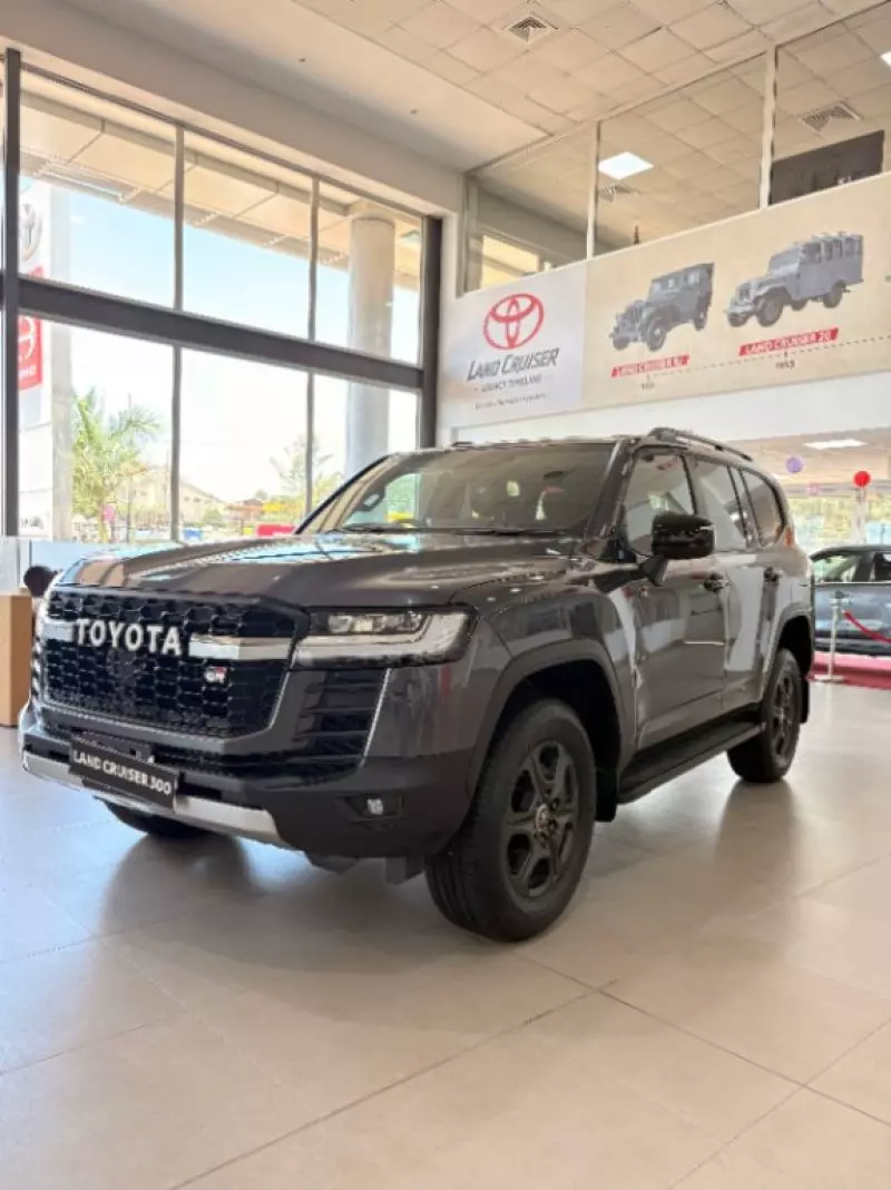 TOYOTA LANDCRUISER GR-S