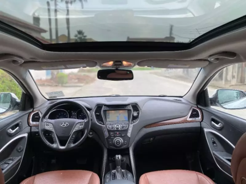 Hyundai Santa Fe   - 2014