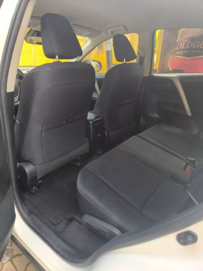 Toyota RAV4   - 2017