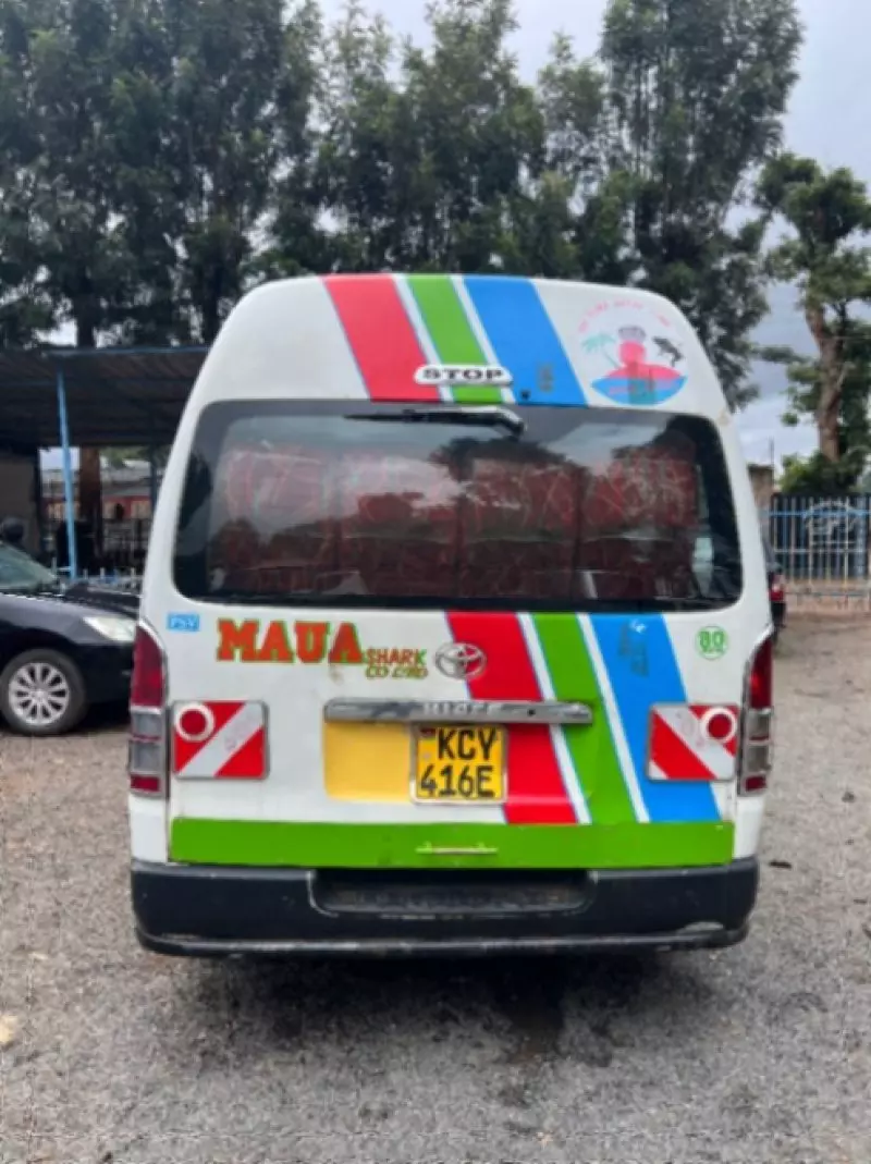 Toyota Hiace   - 2012