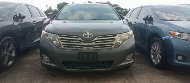 Toyota Venza   - 2011