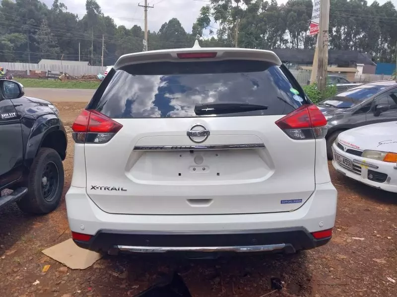 Nissan X-Trail   - 2017