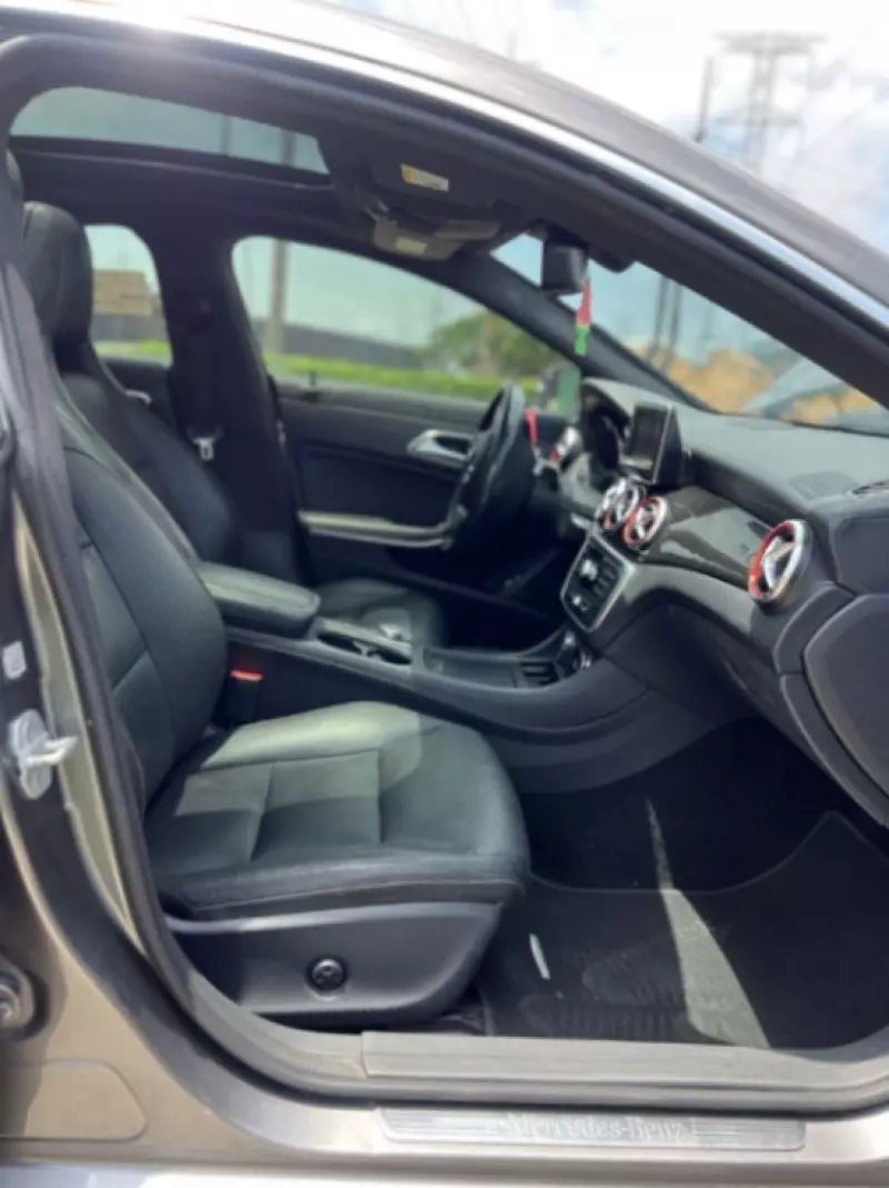 Mercedes-Benz CLA 220   - 2014