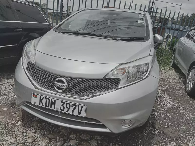 Nissan Note   - 2015