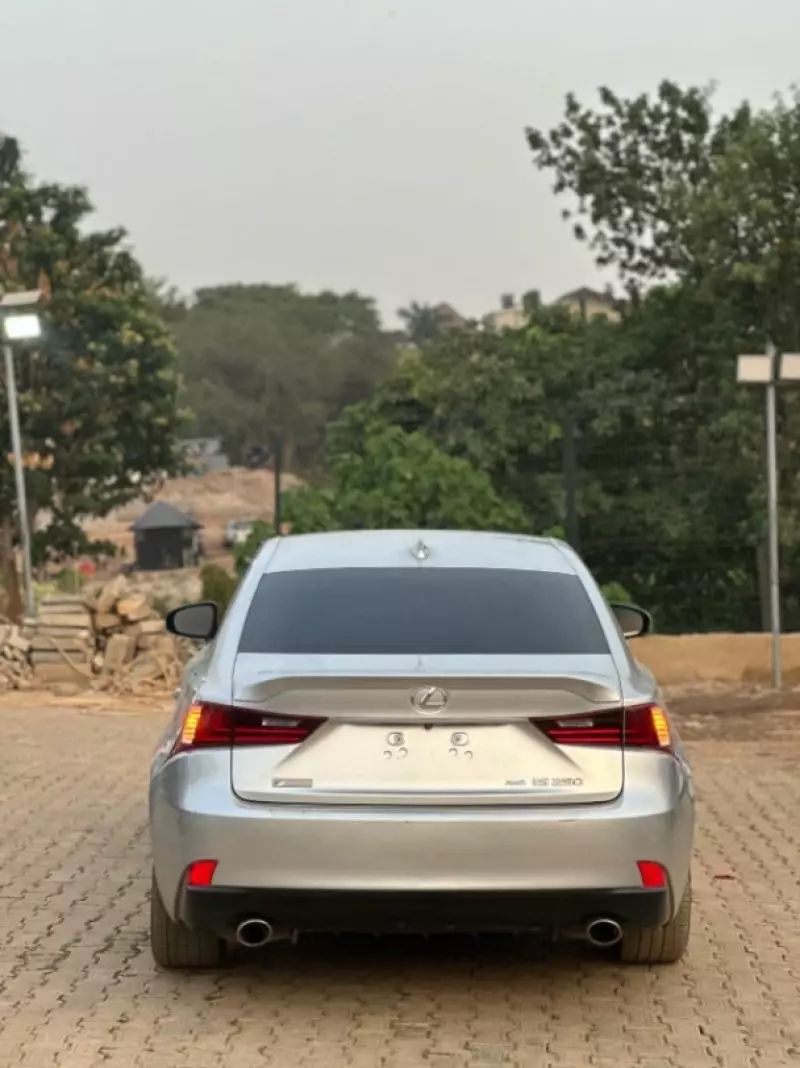 Lexus IS 250