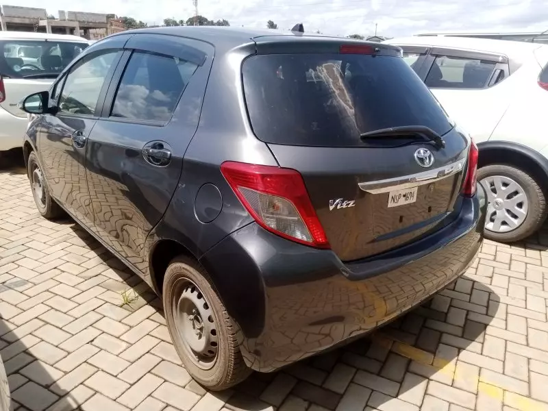 Toyota Vitz   - 2014