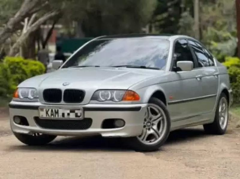 BMW 320i
