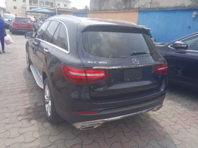 Mercedes-Benz GLC 300 - 2018