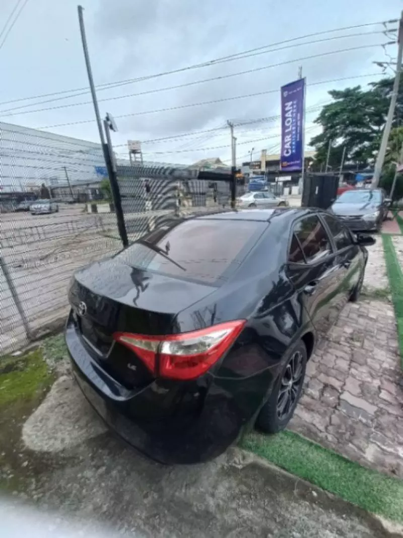 Toyota Corolla   - 2014