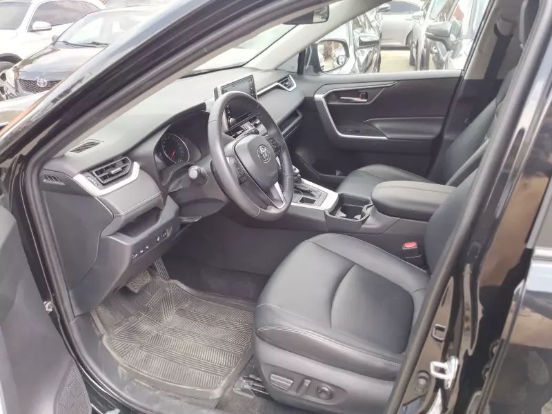 Toyota Rav 4 8AT 2.5l (Adventure Grade)   - 2020