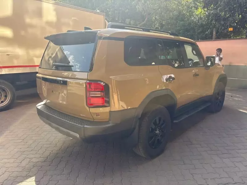 Toyota Land Cruiser   - 2024