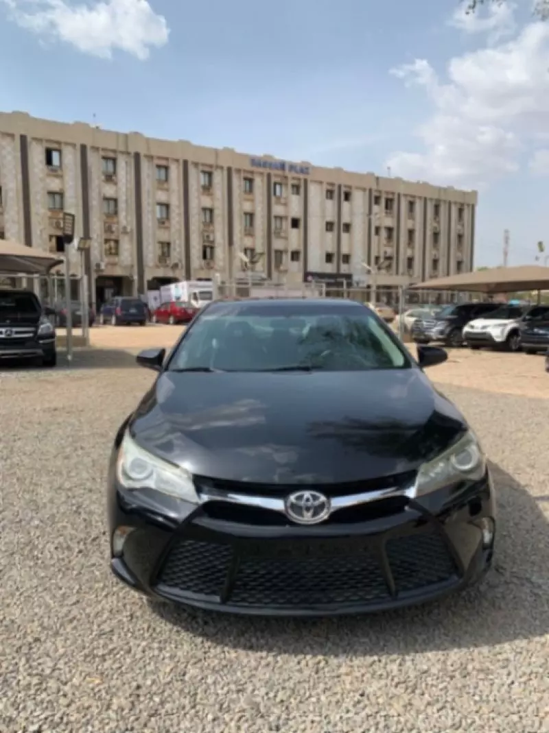 Toyota Camry   - 2017