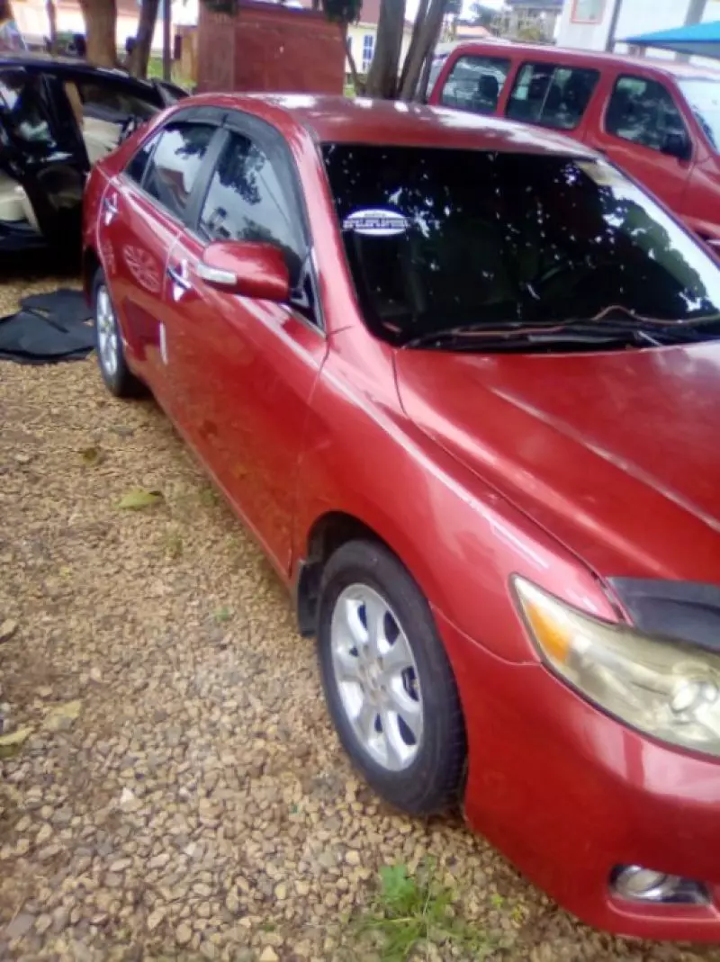 Toyota Camry   - 2009