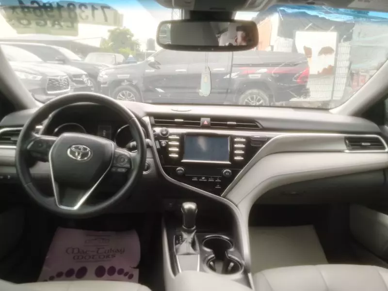 Toyota Camry   - 2017