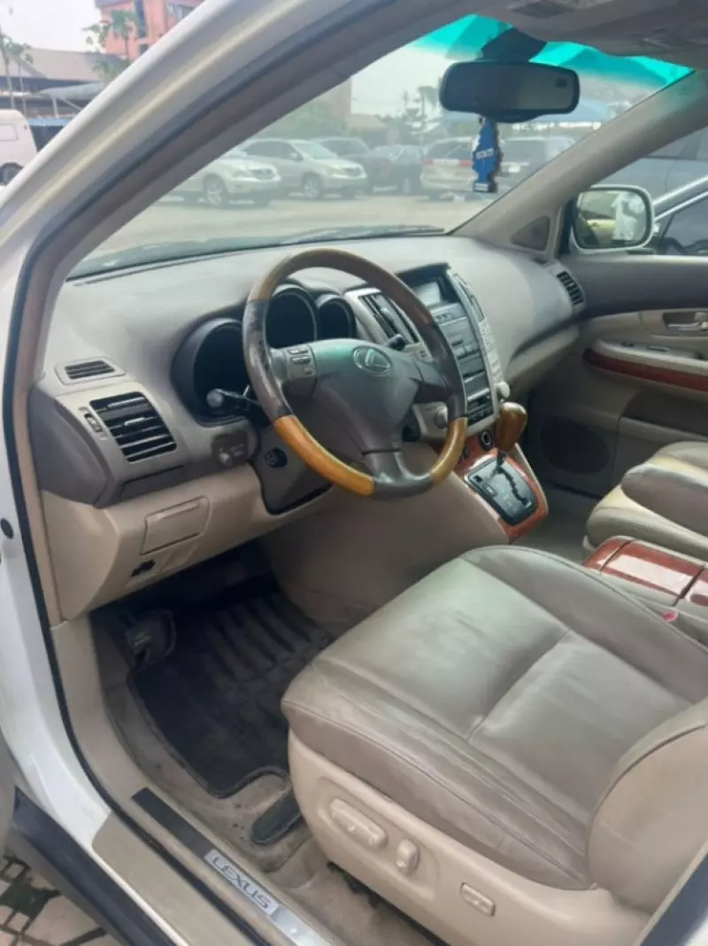 Lexus RX 330