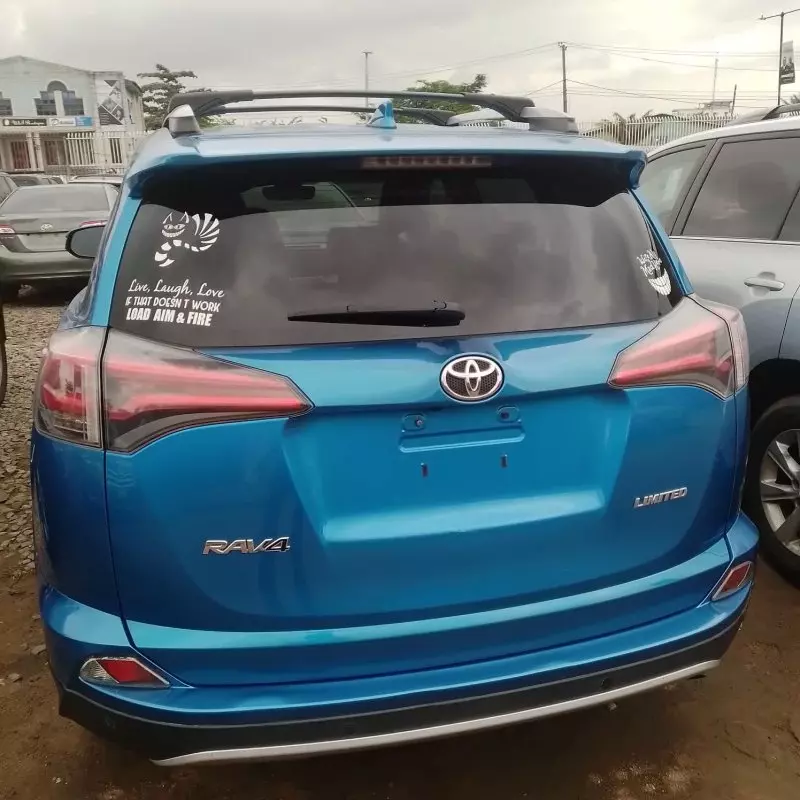 Toyota RAV 4   - 2016