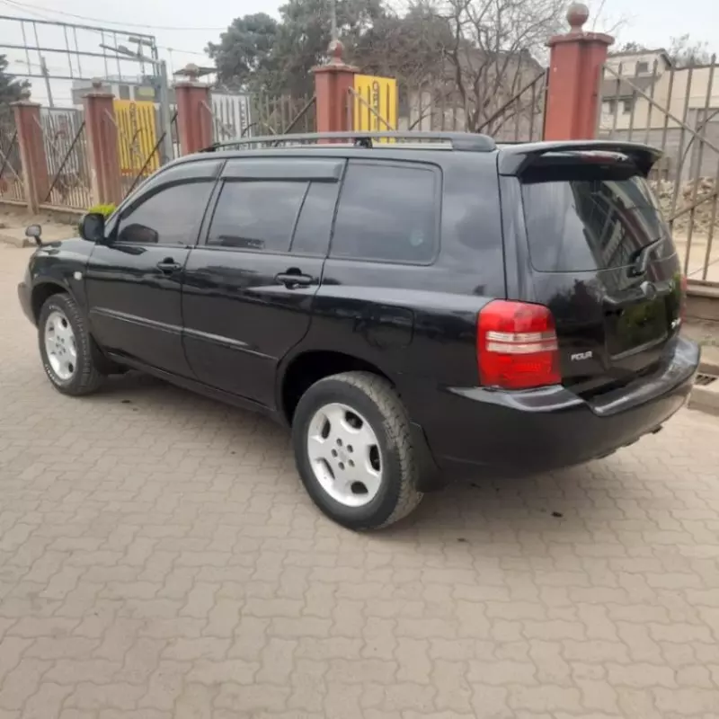 Toyota kluger   - 2003