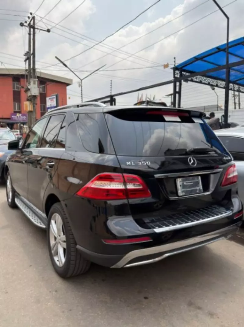 Mercedes-Benz ML-Class   - 2012